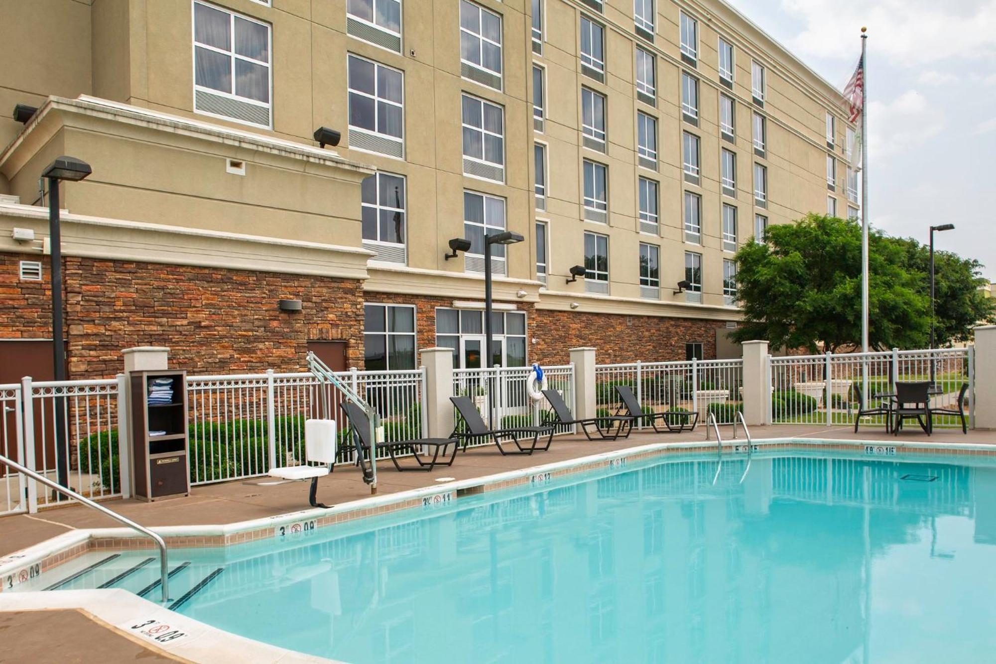 Holiday Inn Ardmore By Ihg Exterior foto